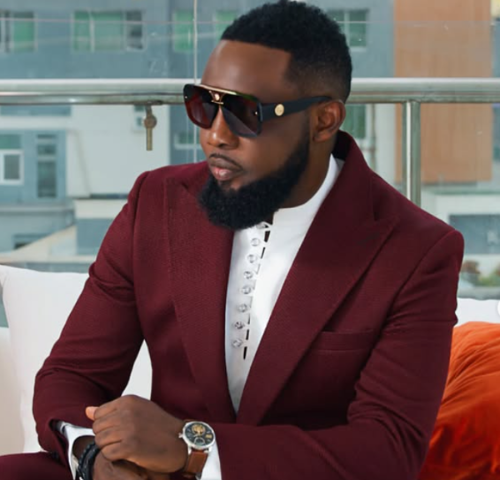 Comedian AY