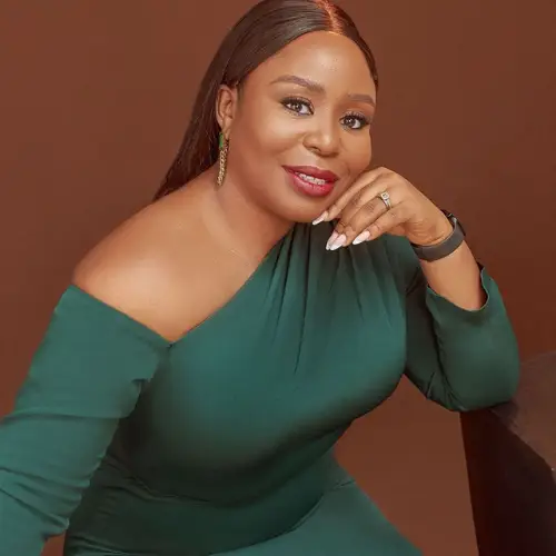 Toyosi Etim-Effiong